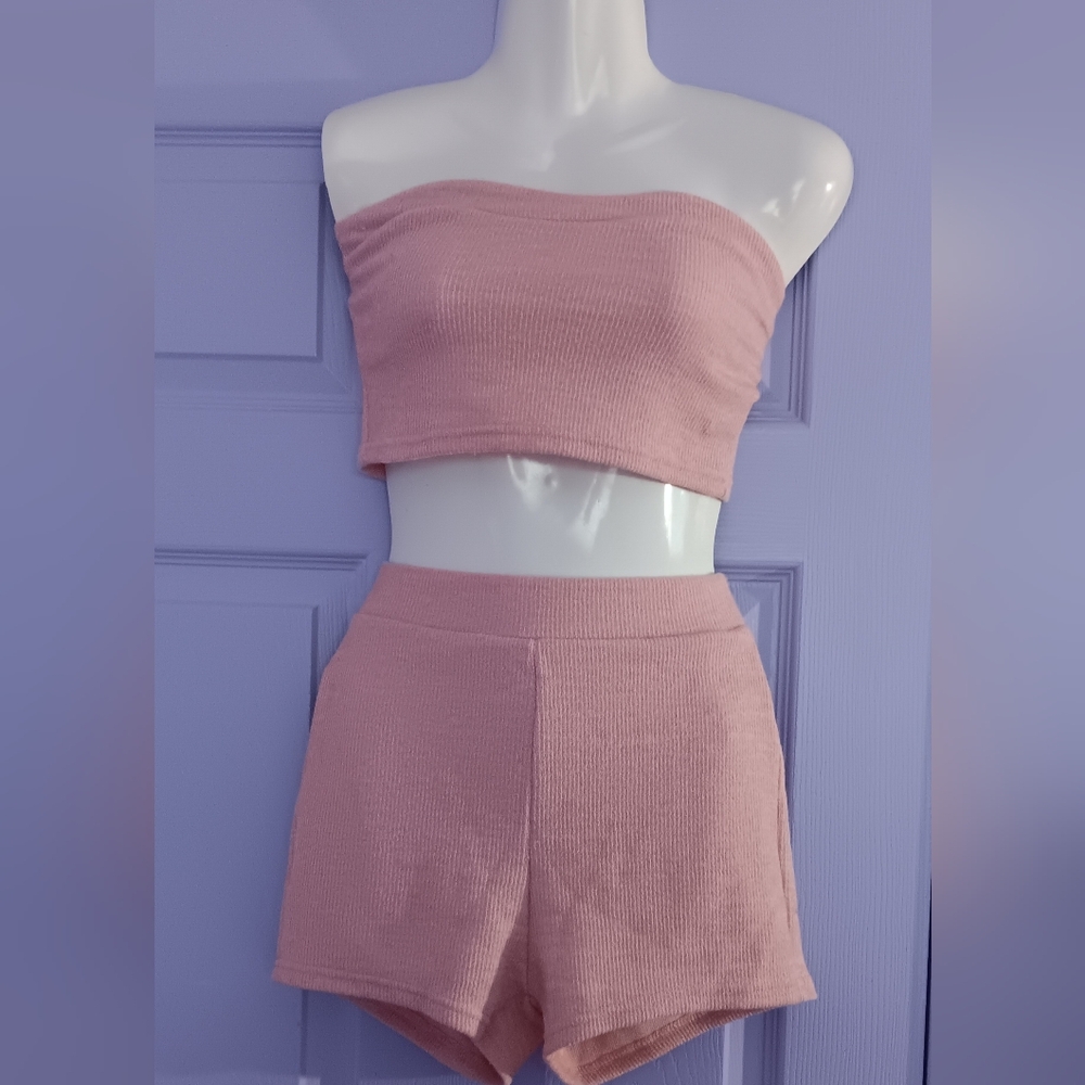 🔷️3-$15🔷️SHEIN | Sleeveless Knit Fitted Crop Top & Knit Shorts Small
